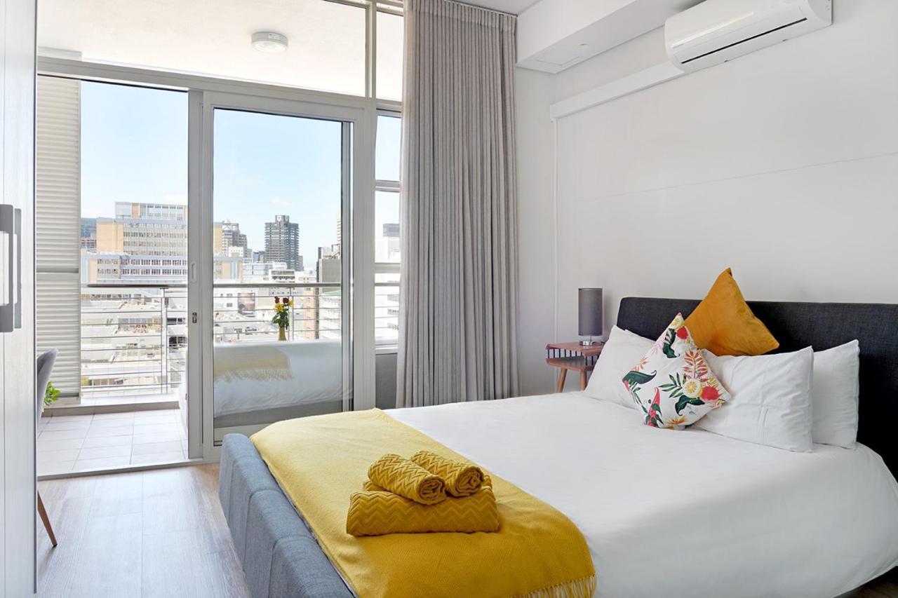 Apartment Margot - Luxury Apartment, City, Ocean & Mountain Views!